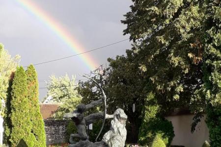 héraclès archer sous un arc en ciel